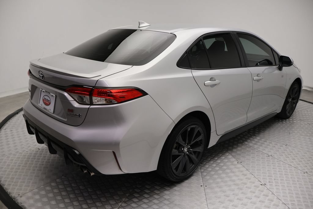 Certified 2024 Toyota Corolla SE FWD image 8