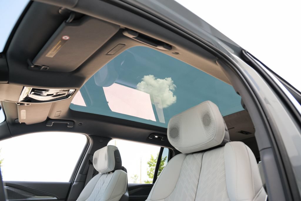 Used 2026 Cadillac Escalade IQL Sport 1 AWD/4WD image 18