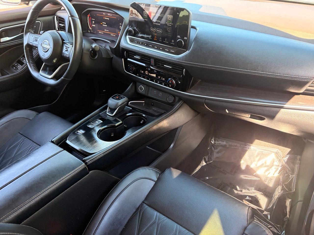Certified 2023 Nissan Rogue Platinum w/ Platinum Premium Package FWD image 13