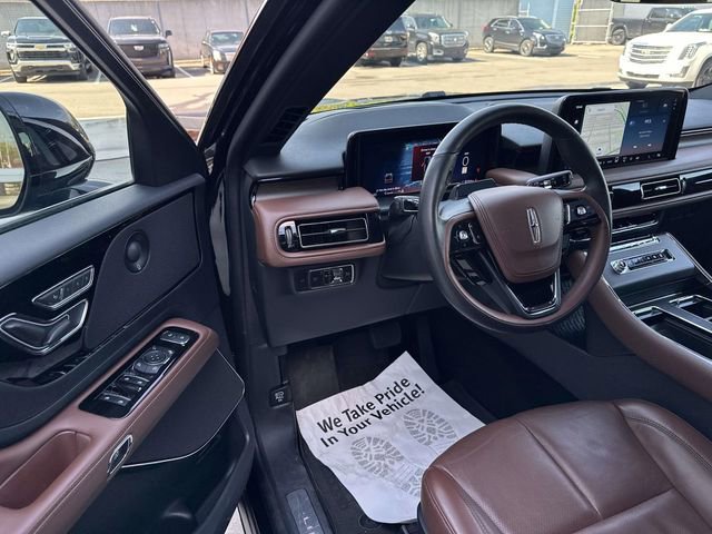 Used 2025 Lincoln Aviator Reserve w/ Illumination Package AWD/4WD image 13