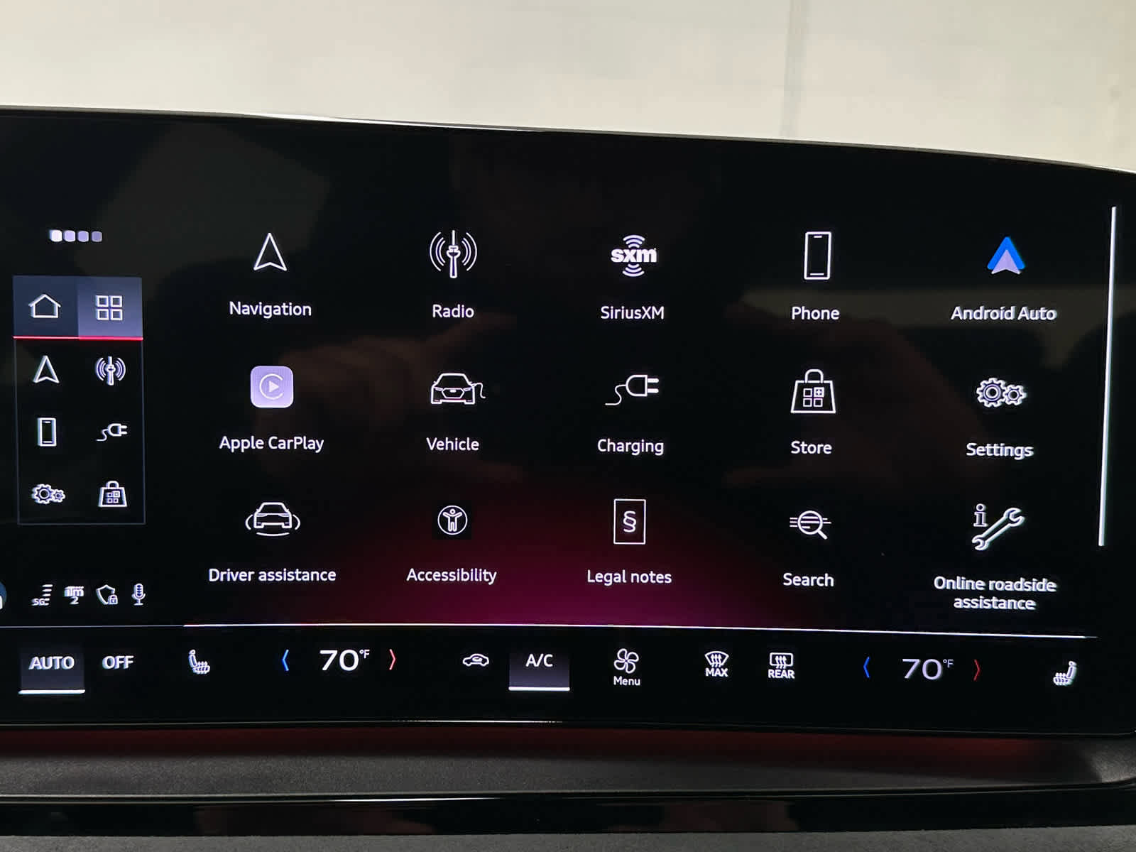 Used 2025 Audi SQ6 e-tron Prestige w/ 21" Black Optic Wheel Package image 35