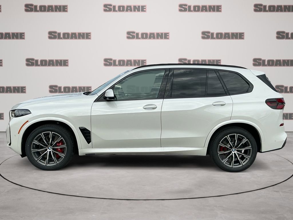 New 2026 BMW X5 xDrive40i w/ M Sport Package AWD/4WD image 2