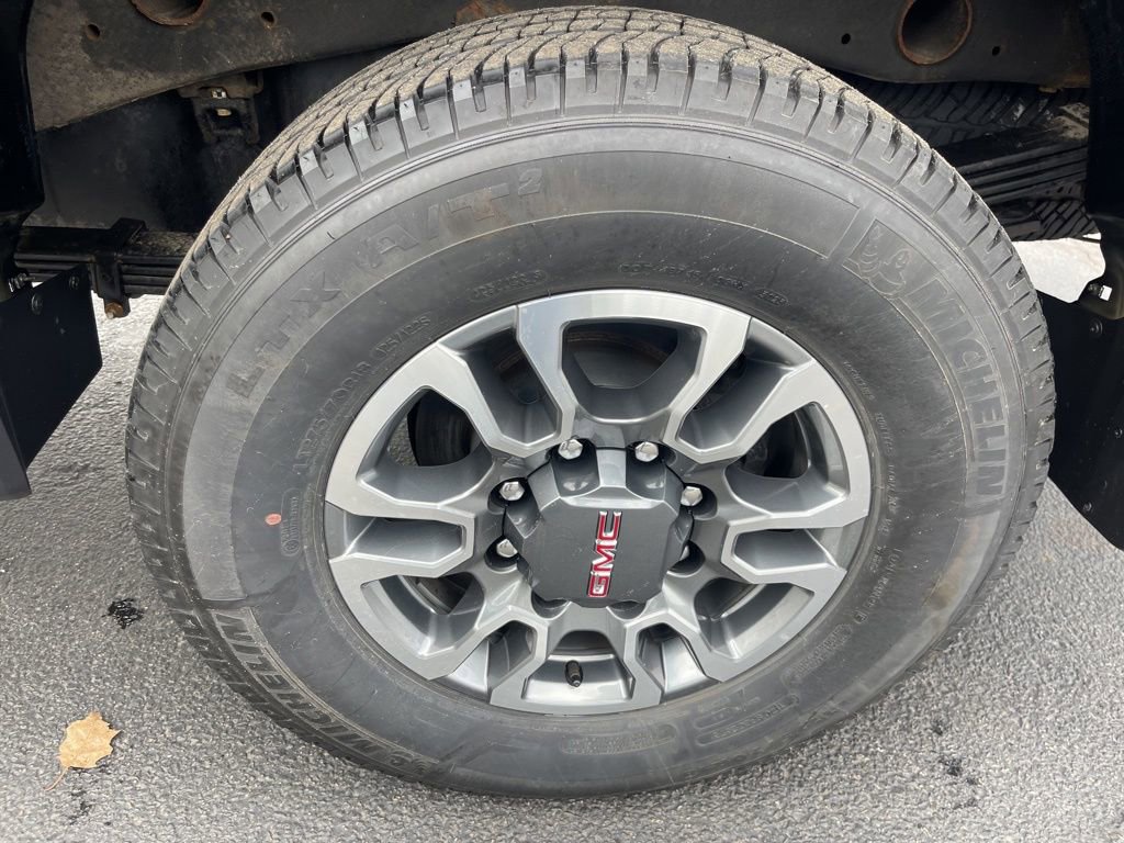 Used 2024 GMC Sierra 2500 SLE w/ SLE Value Package; image 22