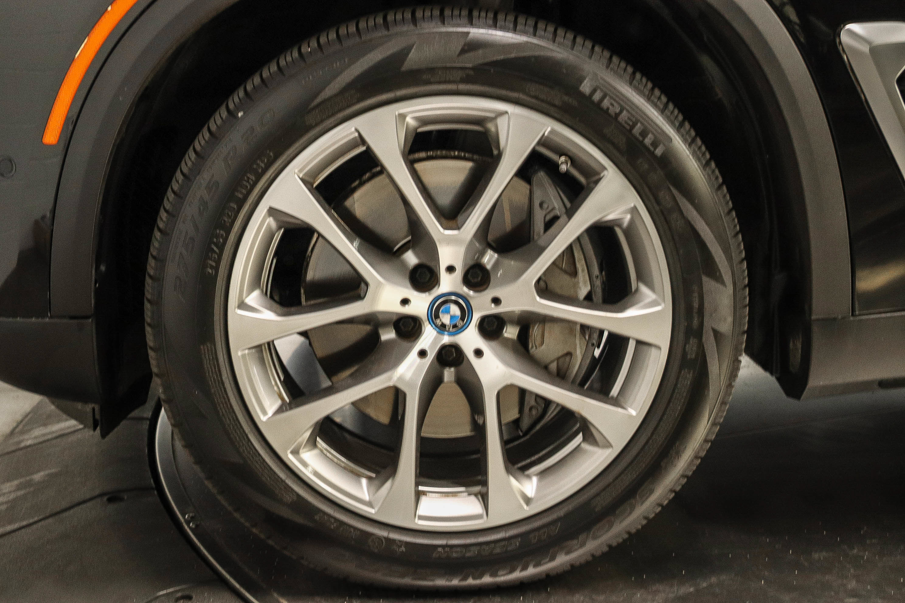 Certified 2024 BMW X5 xDrive50e AWD/4WD image 8