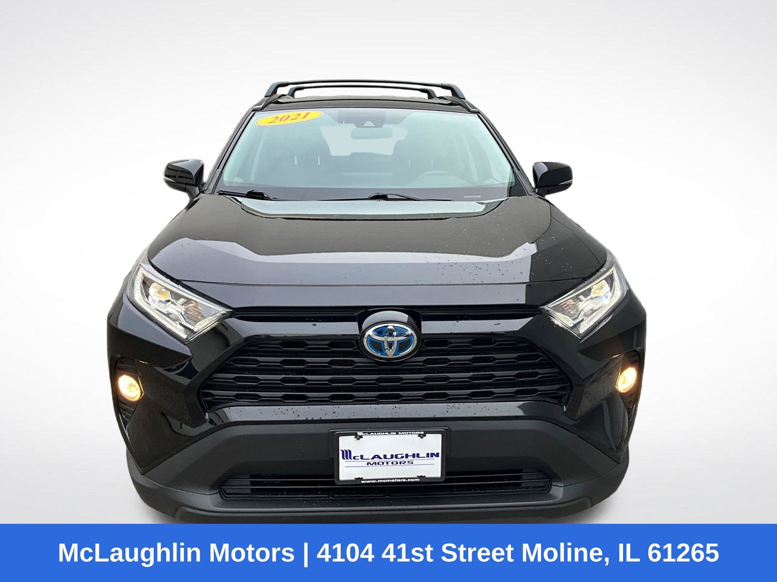 Used 2021 Toyota RAV4 XLE w/ XLE Grade Weather Package image 23