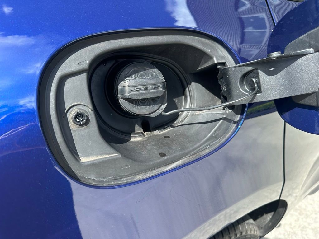 Certified 2024 Porsche Macan image 41