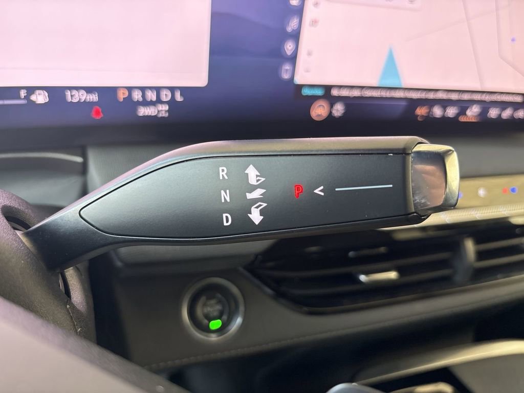 Certified 2025 Buick Enclave Preferred image 16