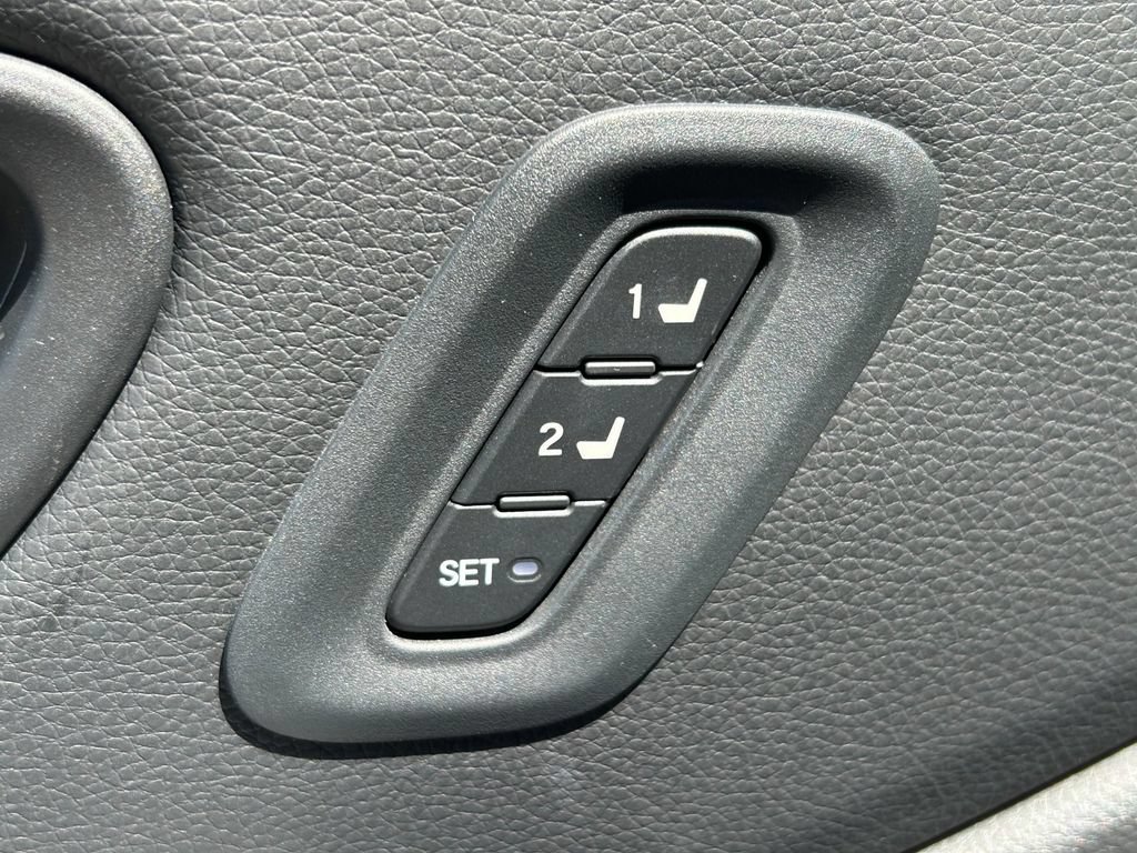 Used 2024 Honda Pilot Touring image 25