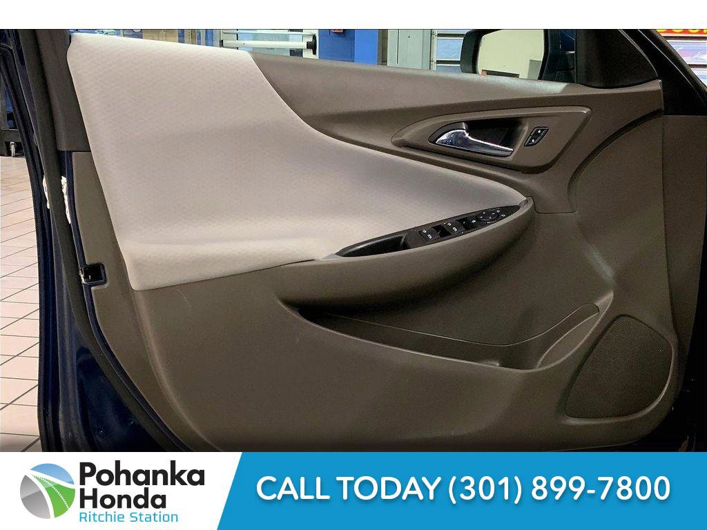 Used 2022 Chevrolet Malibu LT image 25