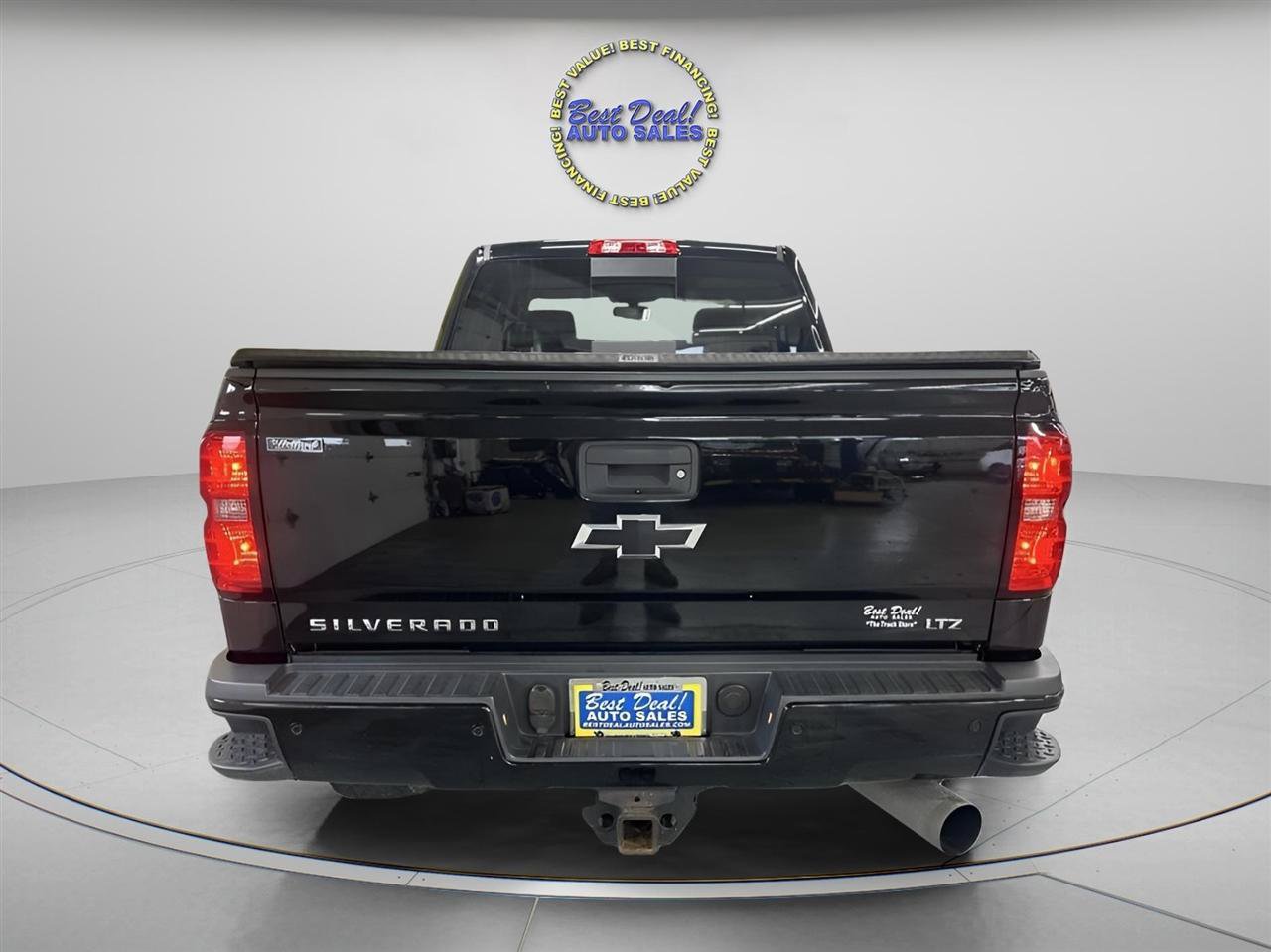 Used 2018 Chevrolet Silverado 2500 LTZ w/ Duramax Plus Package AWD/4WD image 3