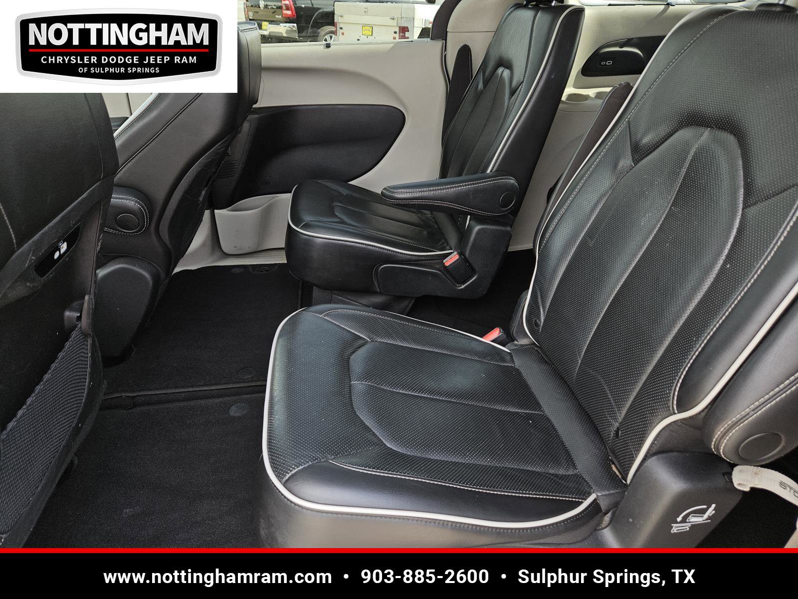 Used 2023 Chrysler Pacifica Limited image 28