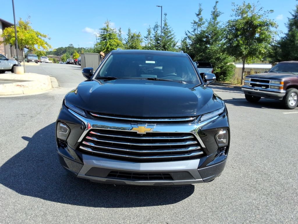 New 2025 Chevrolet Blazer Premier w/ Driver Confidence II Package FWD video 2