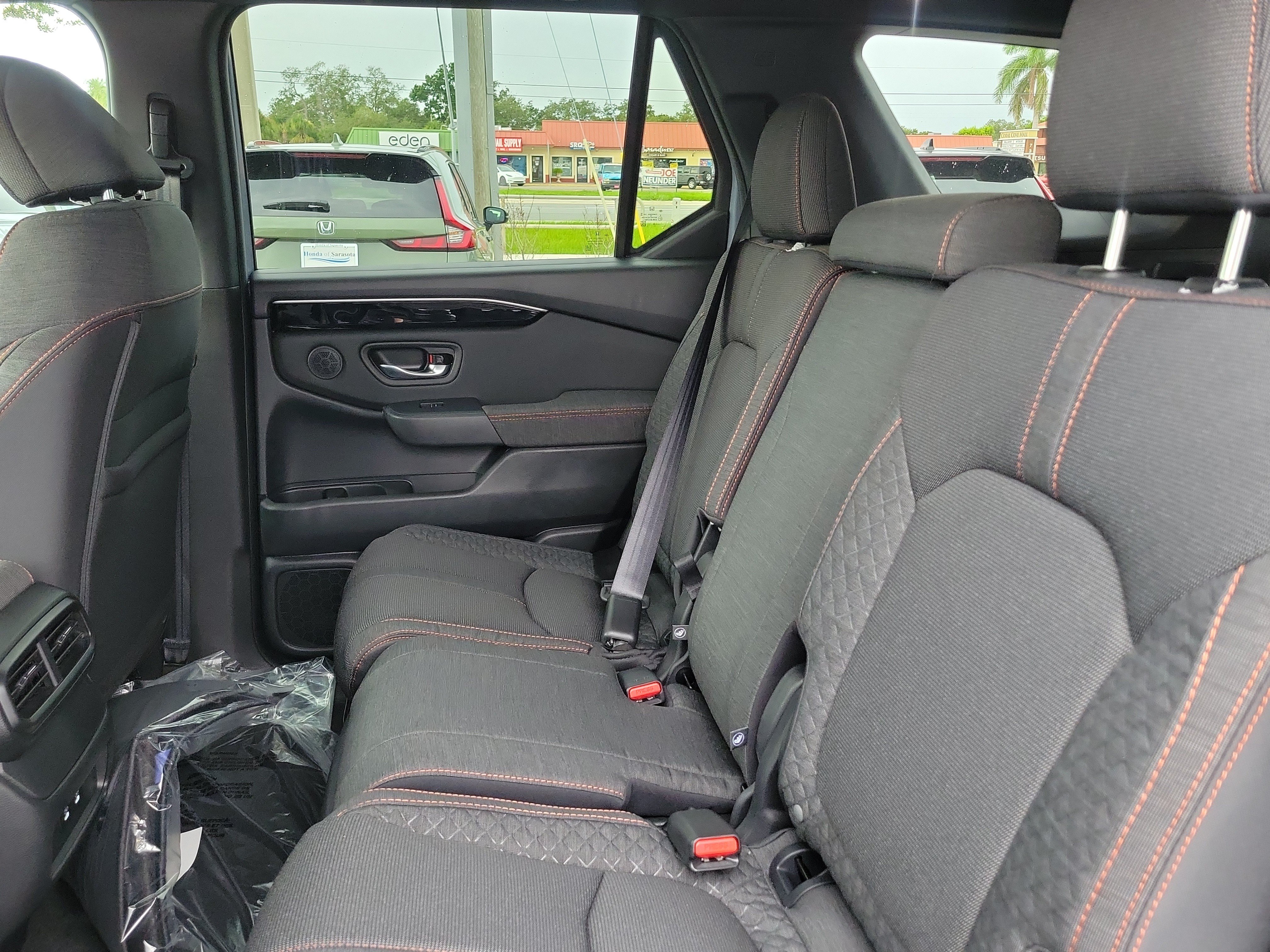 New 2026 Honda Pilot Sport image 14