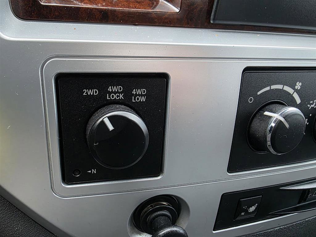 Used 2009 Dodge Ram 2500 Truck Laramie image 19