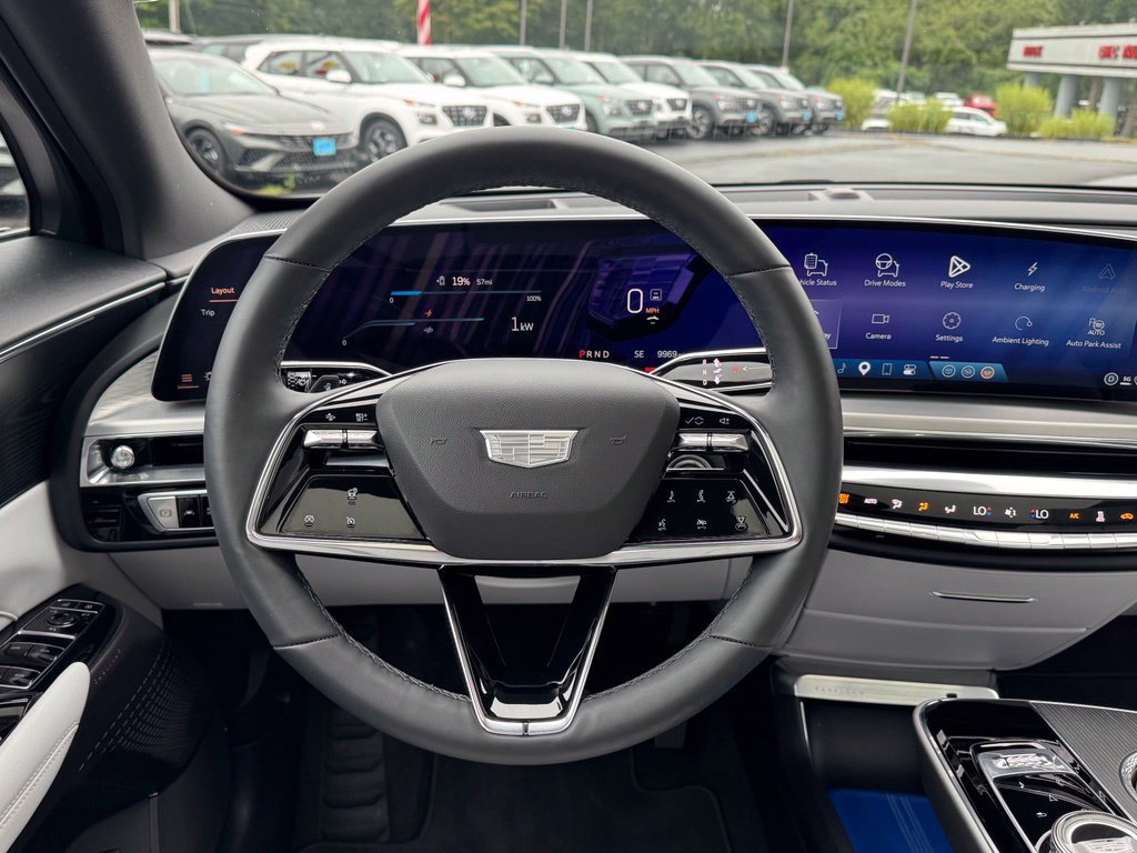 Used 2025 Cadillac Lyriq Sport AWD/4WD image 19