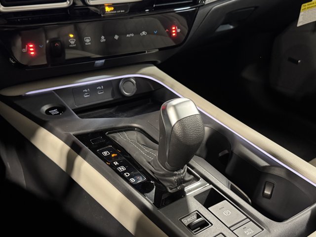 New 2026 Nissan Sentra SL w/ Floor Mat Package FWD image 25