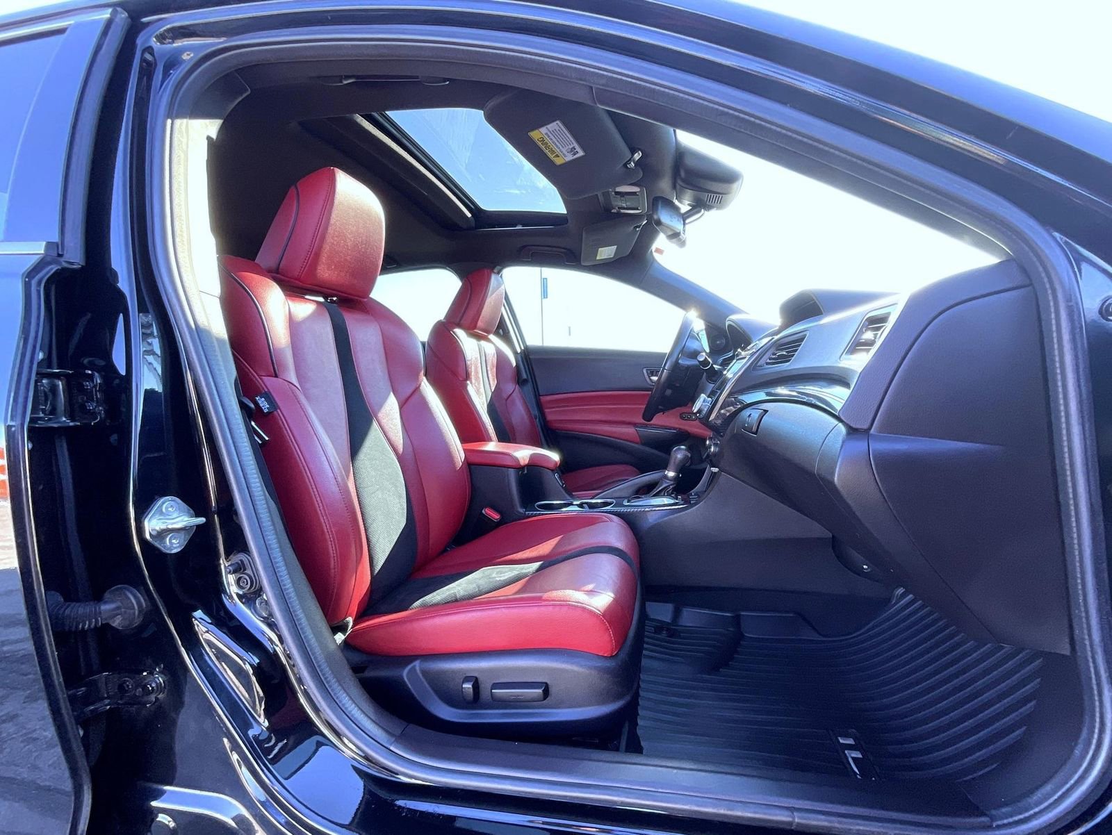 Used 2019 Acura ILX w/ Premium & A-SPEC Package image 15