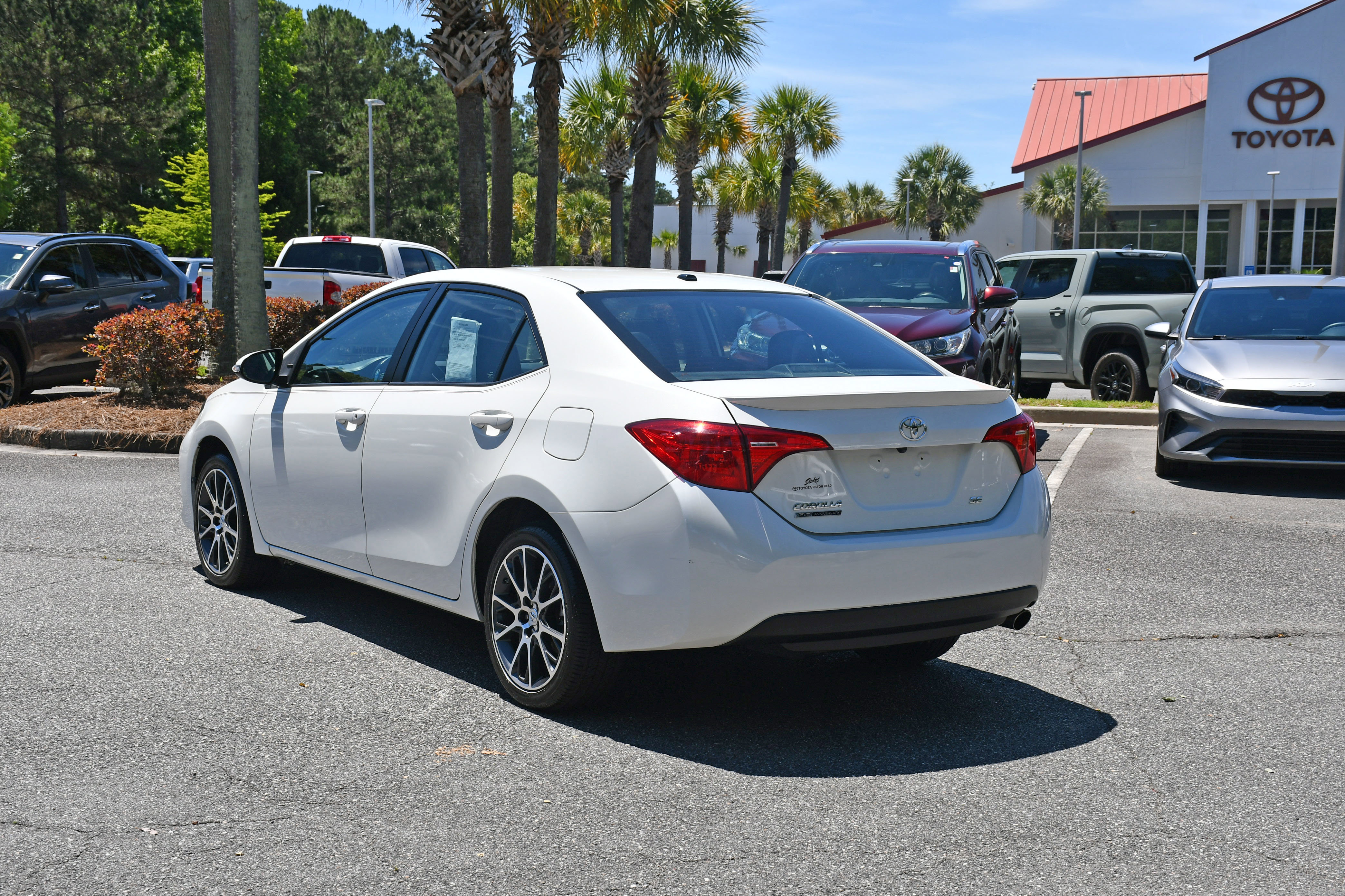 Used 2017 Toyota Corolla SE 50th Anniversary FWD image 3