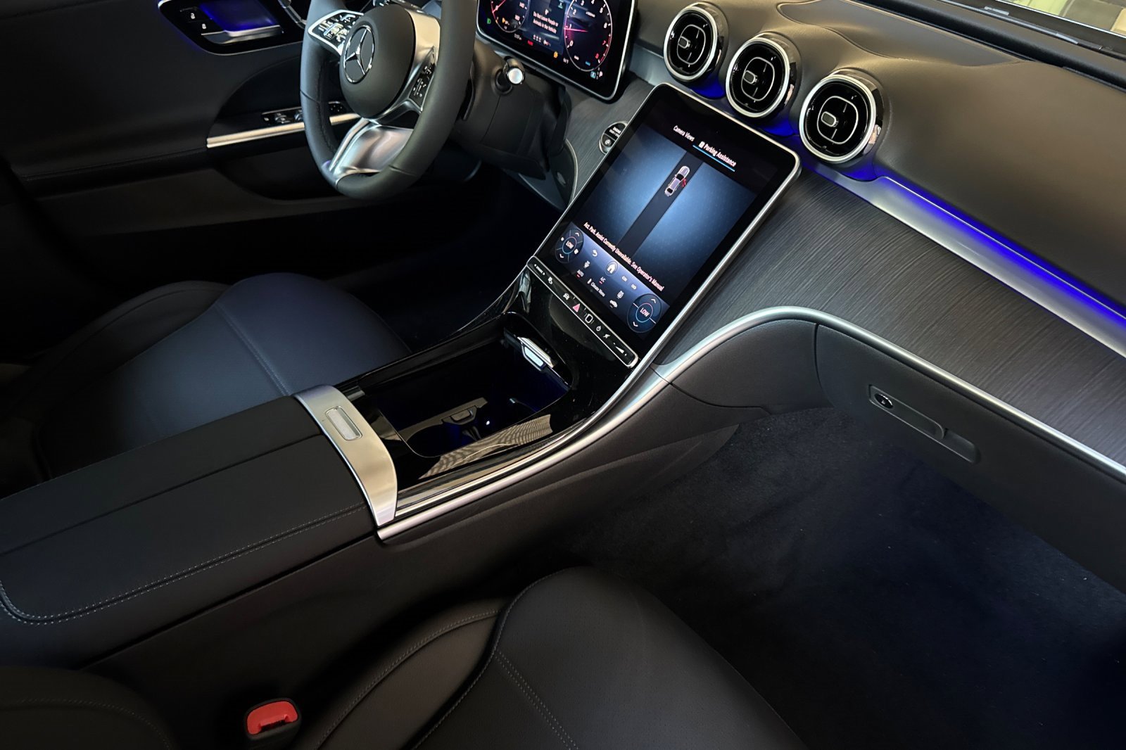 New 2025 Mercedes-Benz C 300 4MATIC Sedan image 18