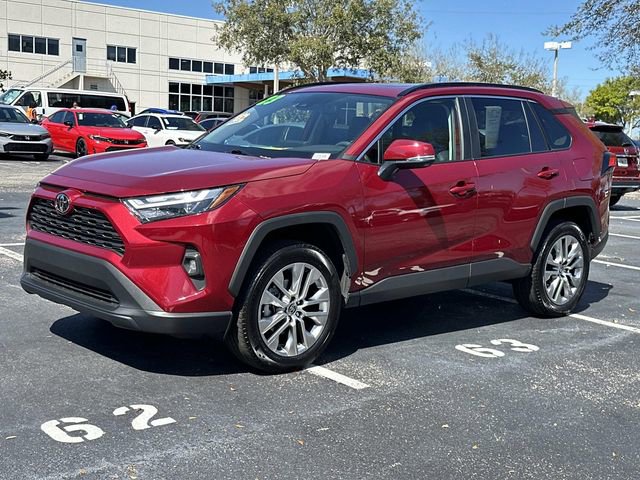 Used 2023 Toyota RAV4 XLE Premium image 7