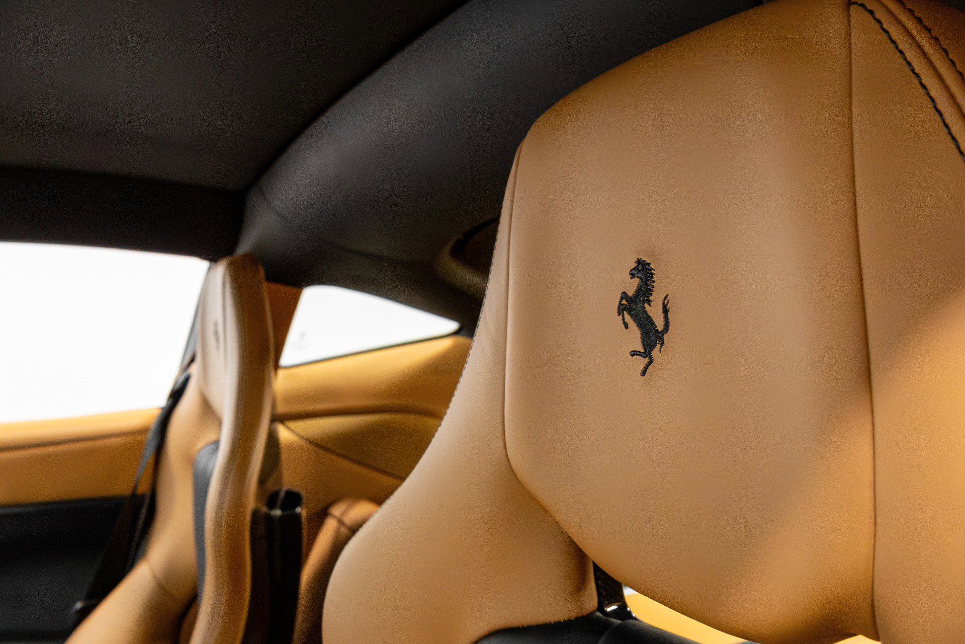 Used 2015 Ferrari F12 Berlinetta image 8