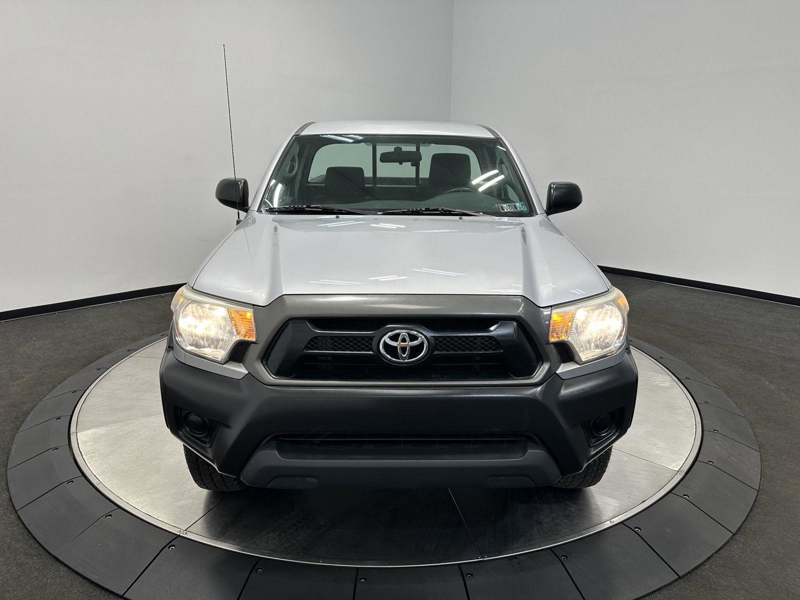 Used 2013 Toyota Tacoma 4x4 Regular Cab image 3