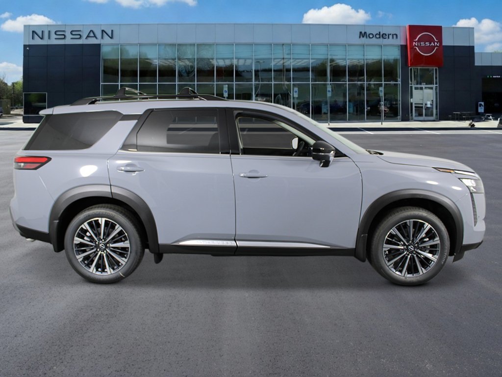 New 2026 Nissan Pathfinder Platinum w/ Accent Package FWD image 6
