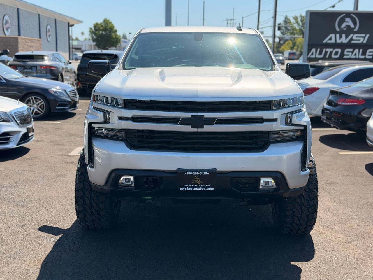 Used 2020 Chevrolet Silverado 1500 RST AWD/4WD image 2
