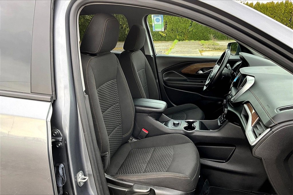 Used 2021 GMC Terrain SLE image 10