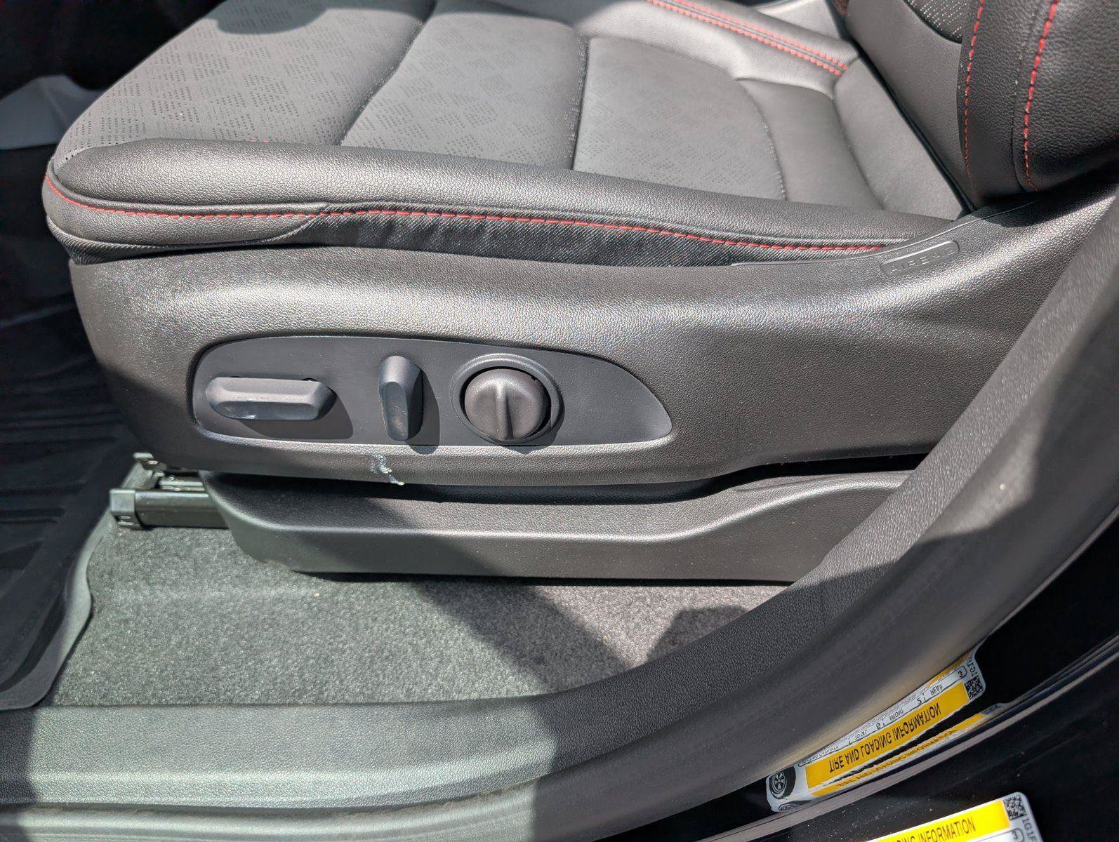 New 2027 Chevrolet Bolt RS w/ LPO, All-Weather Package FWD image 17