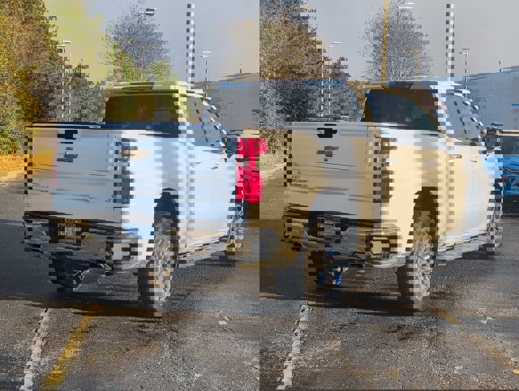 Certified 2022 Chevrolet Silverado 1500 LTZ w/ LTZ Premium Package image 3