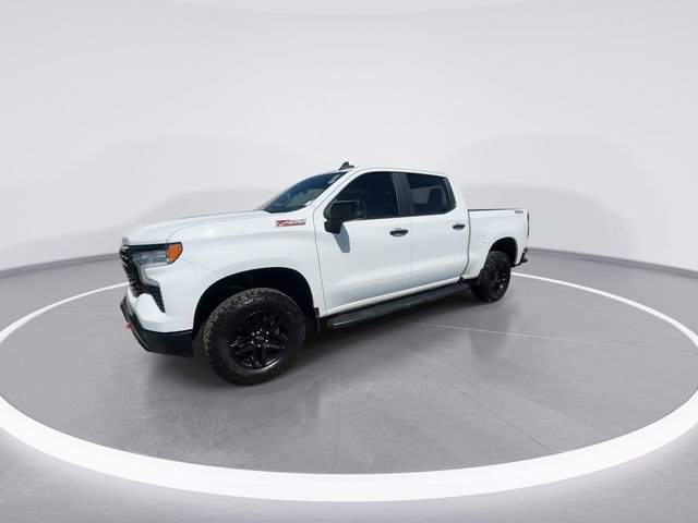 Used 2024 Chevrolet Silverado 1500 LT Trail Boss w/ Protection Package AWD/4WD image 4