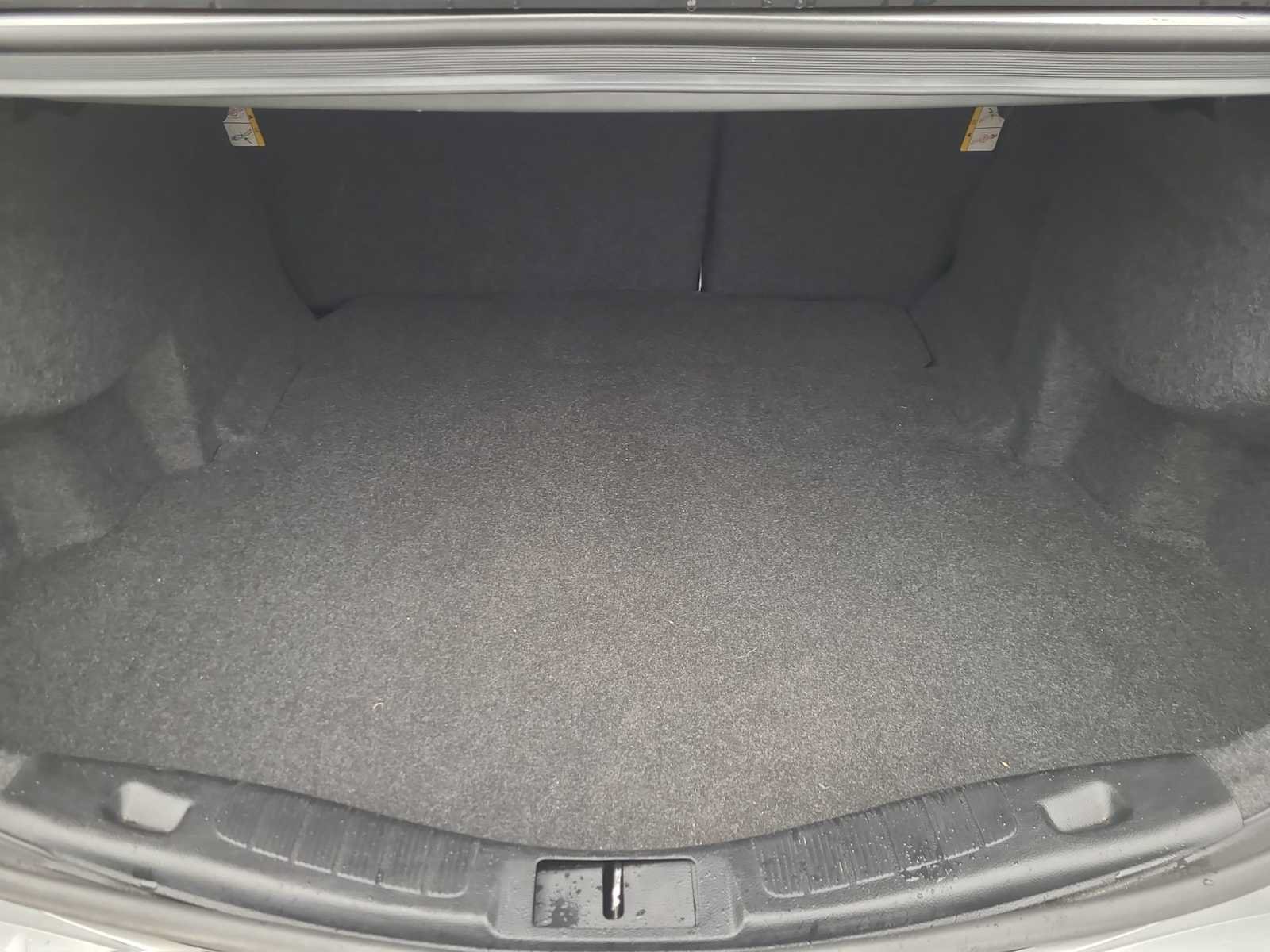 Used 2020 Ford Fusion SEL FWD image 27