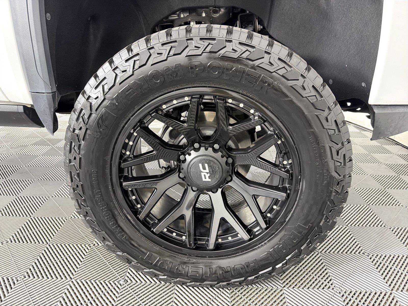 Certified 2022 GMC Sierra 2500 AT4 w/ AT4 Premium Plus Package AWD/4WD image 11