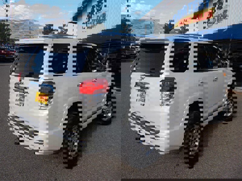 Used 2013 Toyota 4Runner SR5 w/ Premium Pkg image 9