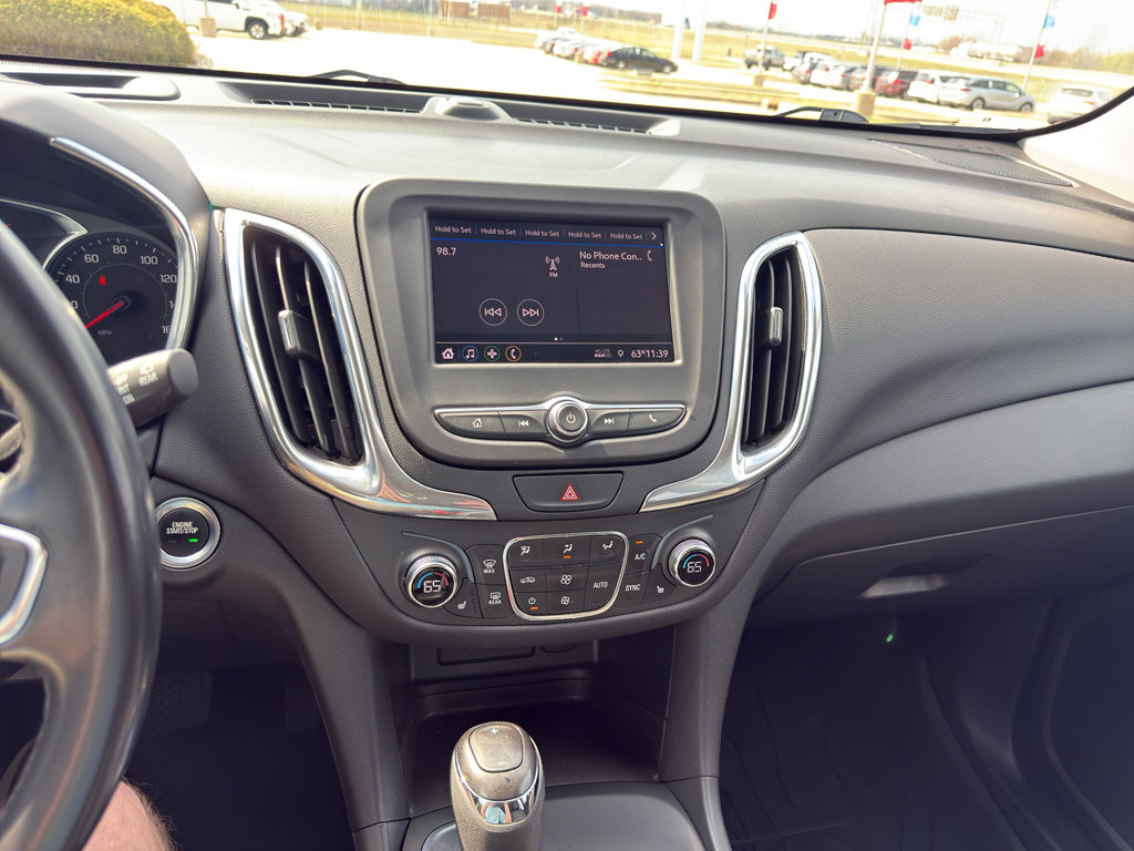 Used 2021 Chevrolet Equinox LT FWD image 17