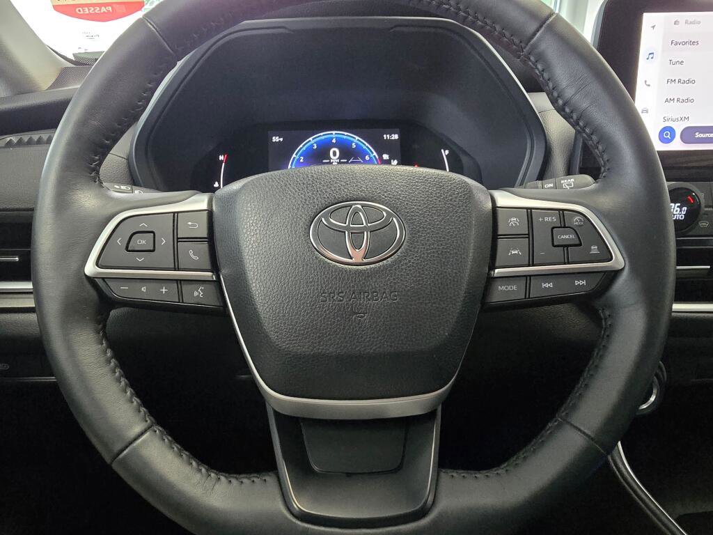 Certified 2024 Toyota Grand Highlander XLE image 27