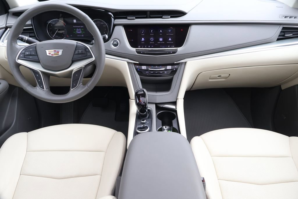 Used 2023 Cadillac XT5 Premium Luxury image 16