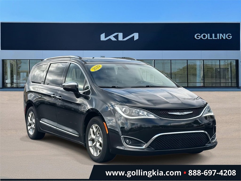Used 2019 Chrysler Pacifica Limited