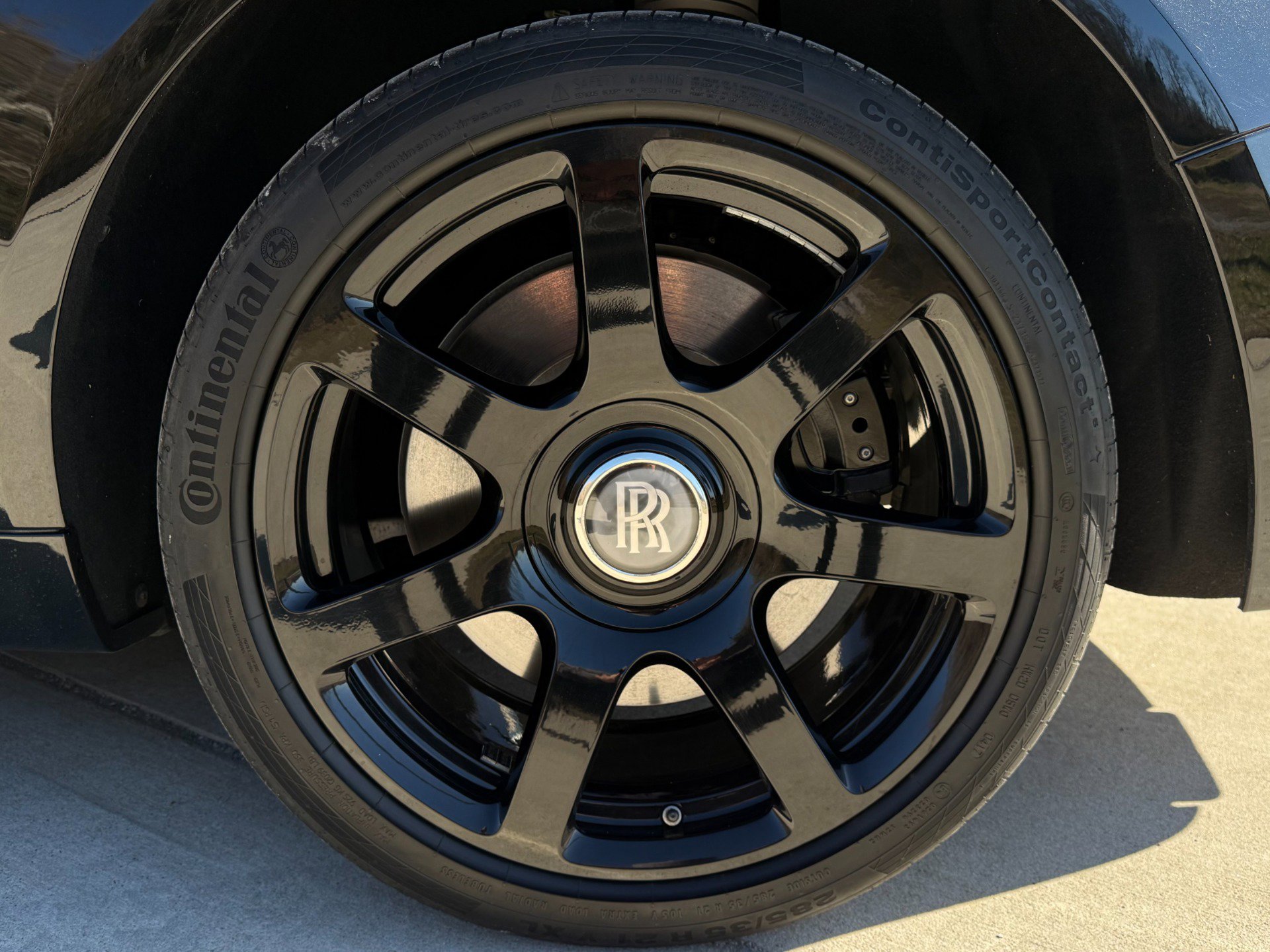 Used 2014 Rolls-Royce Wraith image 40