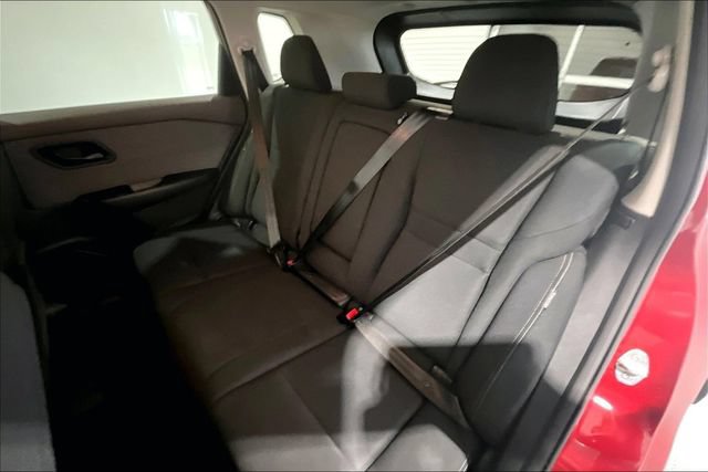 Used 2023 Nissan Rogue S AWD/4WD image 28