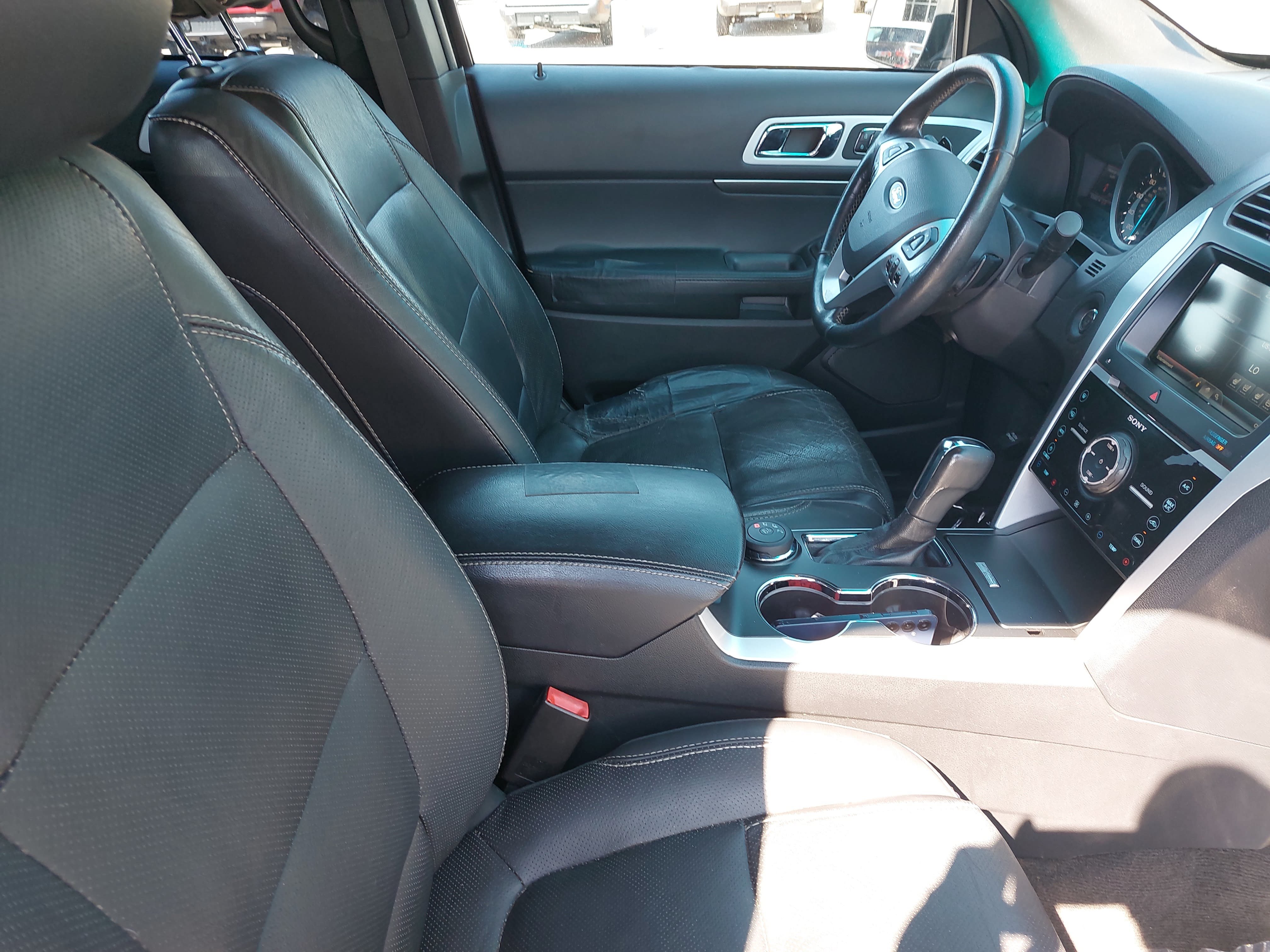 Used 2014 Ford Explorer Sport w/ Equipment Group 401A AWD/4WD image 10