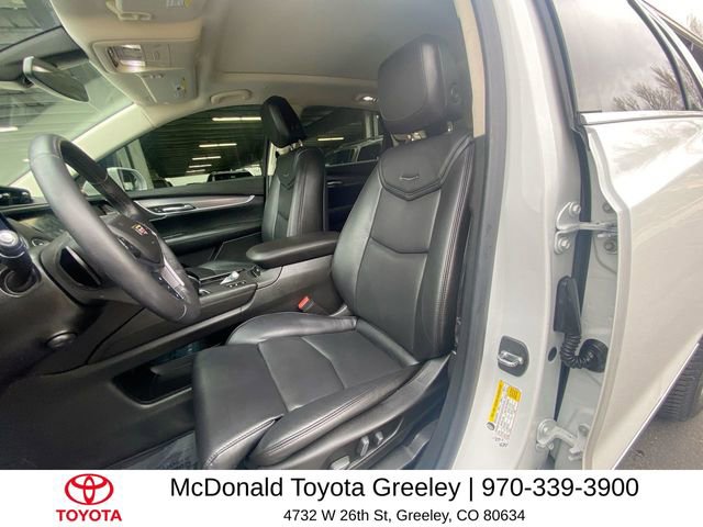 Used 2017 Cadillac XT5 Luxury w/ Driver Awareness Package image 11