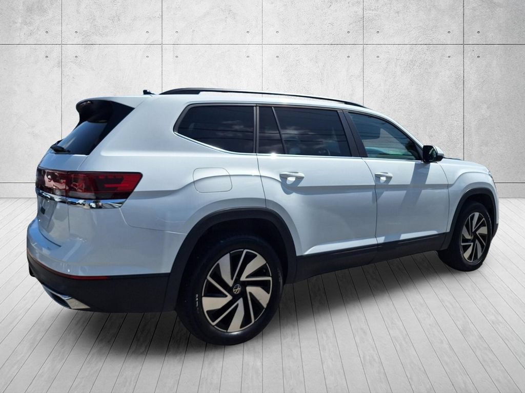 Used 2025 Volkswagen Atlas SE FWD image 5