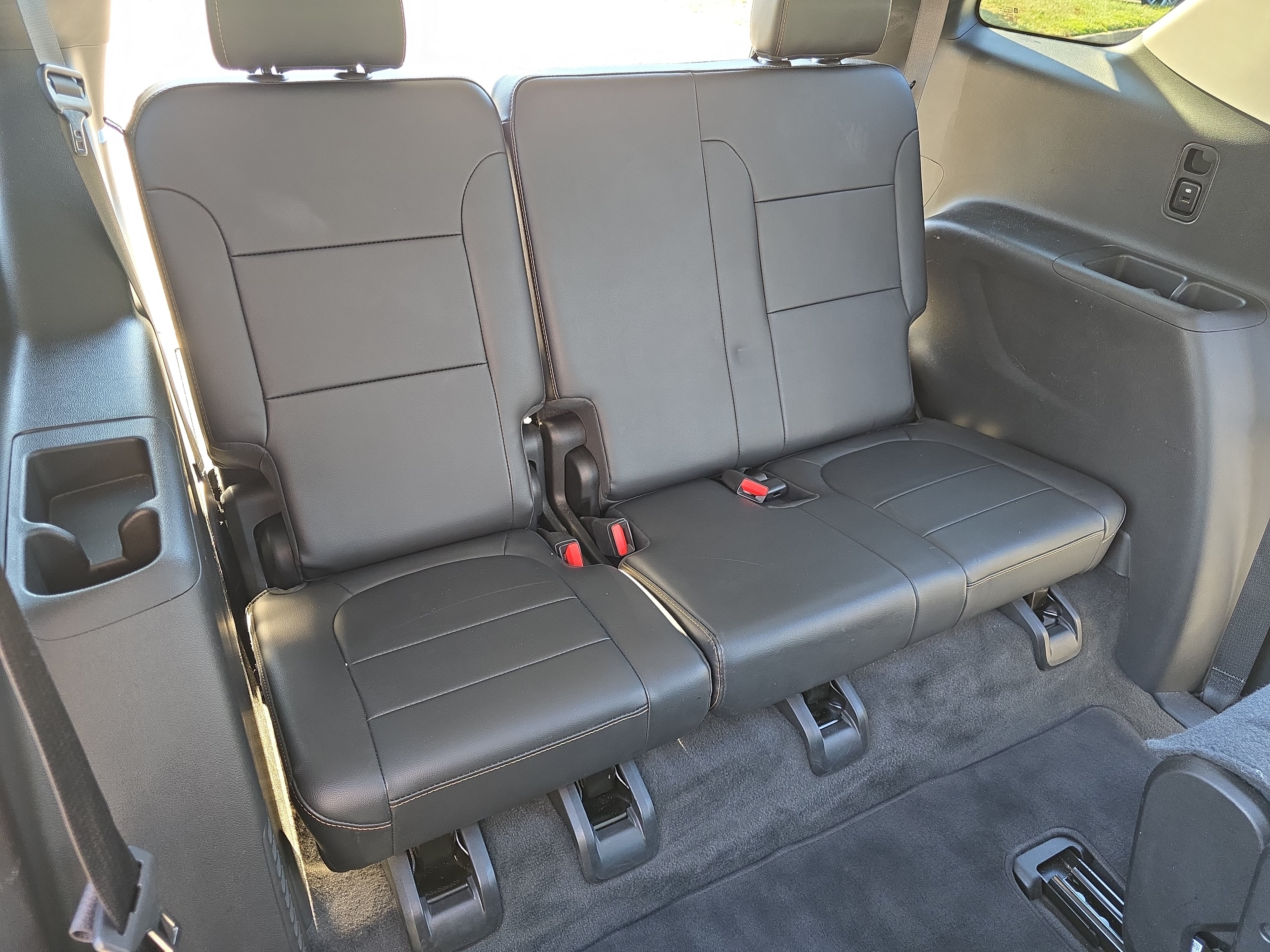 Used 2019 Chevrolet Traverse LT w/ LT Premium Package AWD/4WD image 12