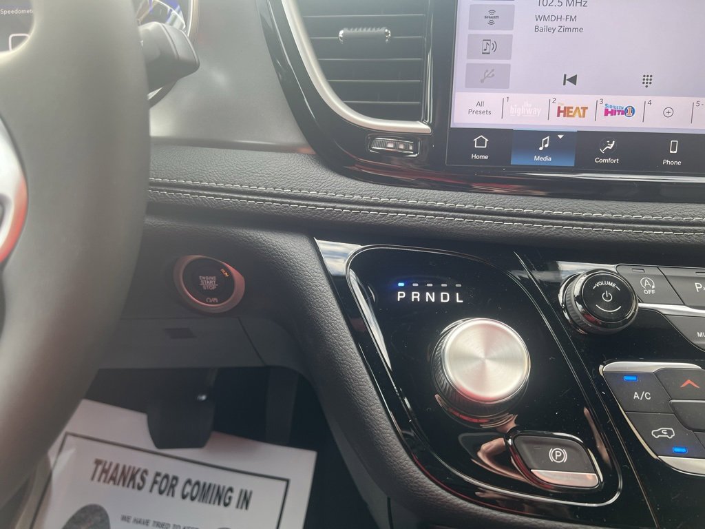 New 2025 Chrysler Pacifica Select image 16