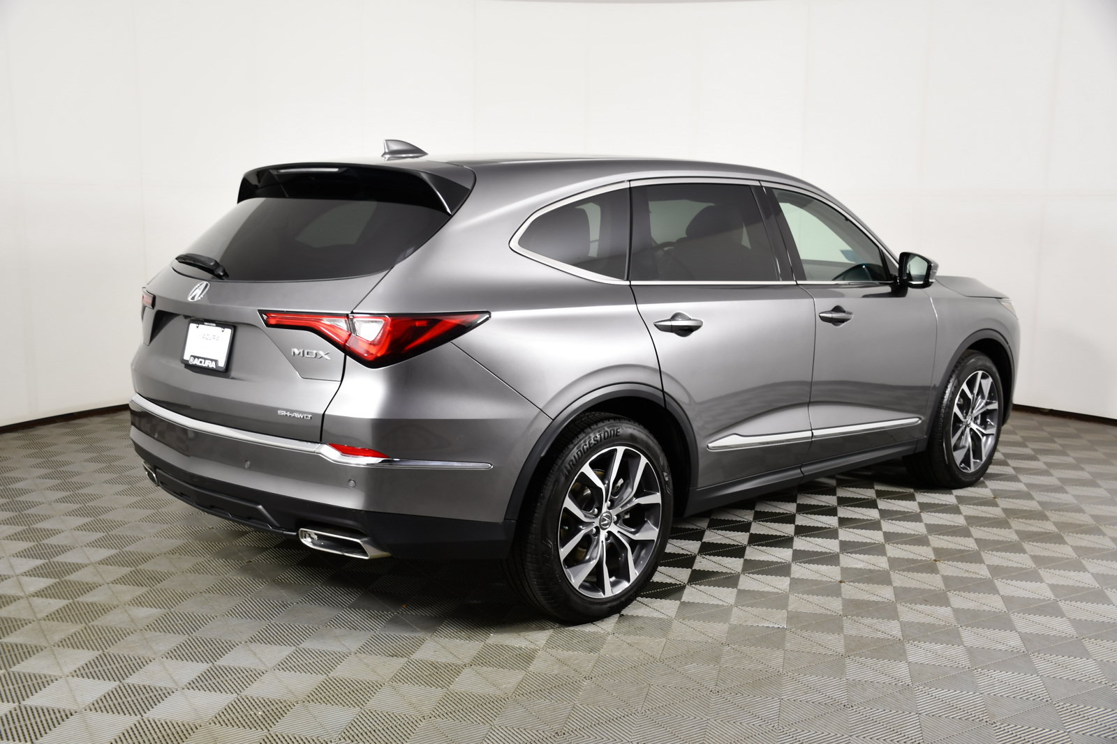 Certified 2024 Acura MDX SH-AWD w/ Technology Package image 6