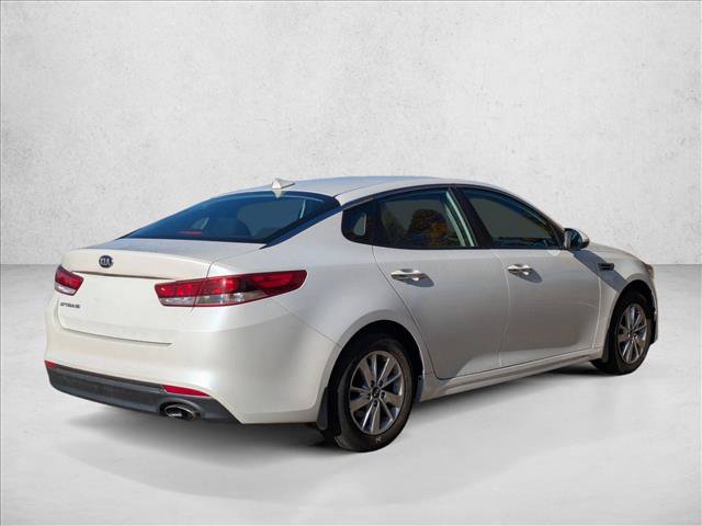 Used 2017 Kia Optima LX FWD image 5
