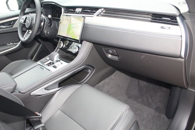 New 2026 Jaguar F-PACE R-Dynamic S image 24