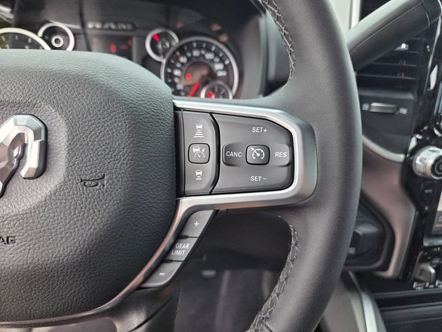 New 2026 RAM 3500 Big Horn AWD/4WD image 32